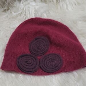Max Studio 100% Cashmere Beanie